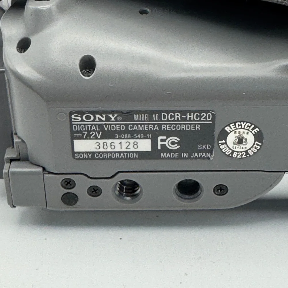 Sony Handycam DCR-HC20 MiniDV Digital Camcorder Carl Zeiss For Parts or Repair‎